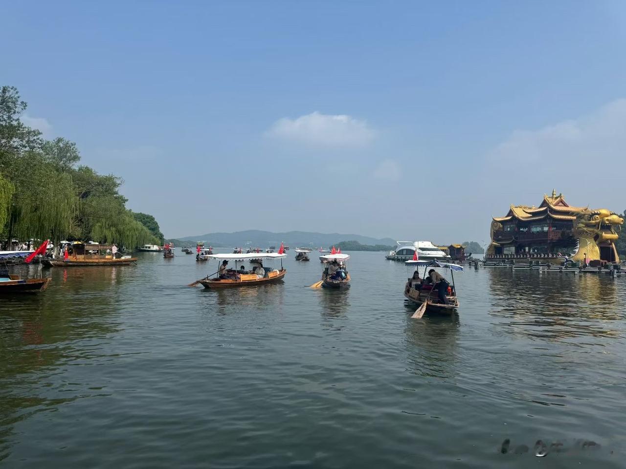 为什么我说2026年四季度是酒店业“权力重组”的关键窗口？

核心观点：房地产信