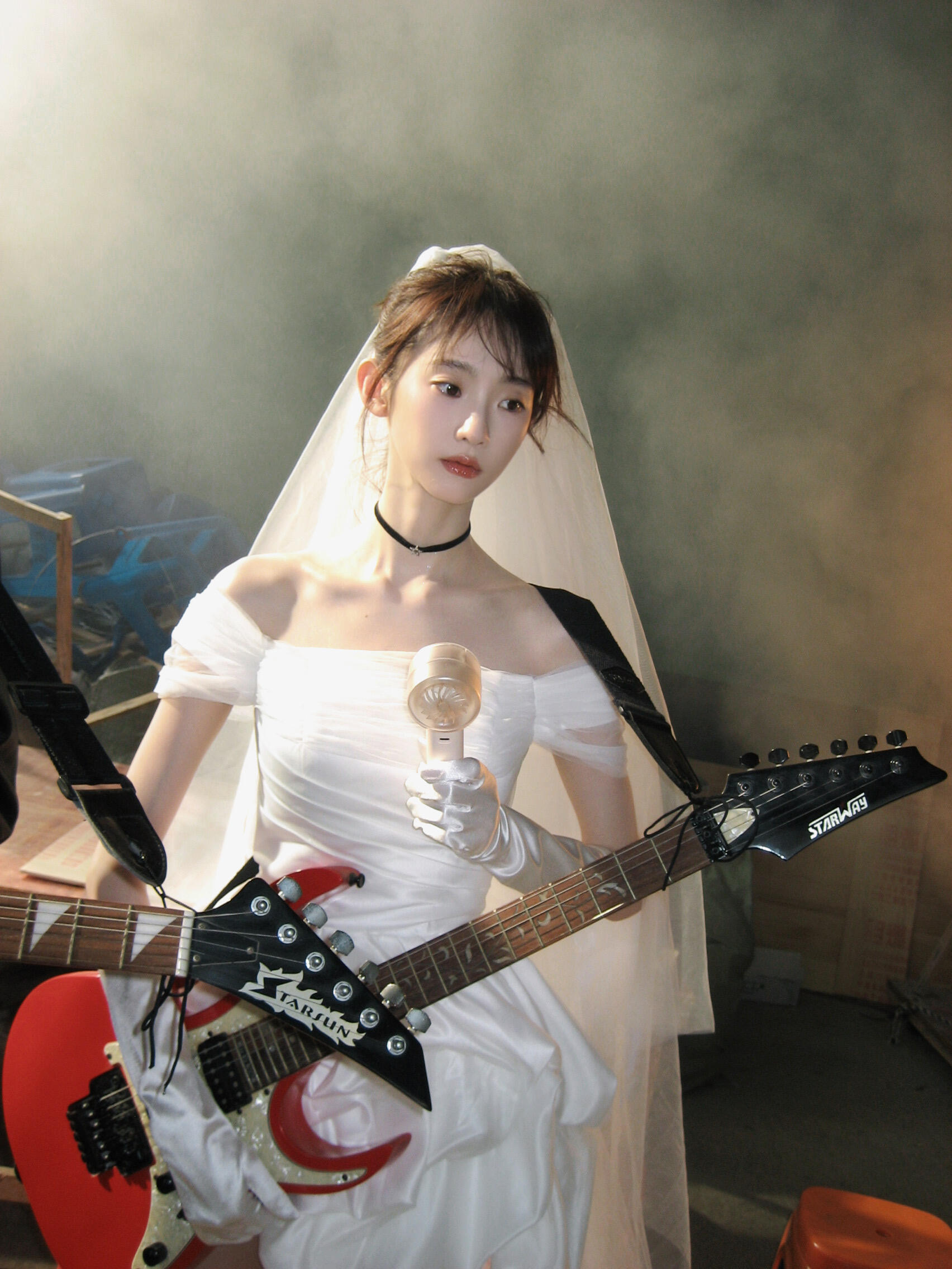 张艺凡张艺凡陈立农活久久开机👰🏻♀️婚纱★摇滚🎸 