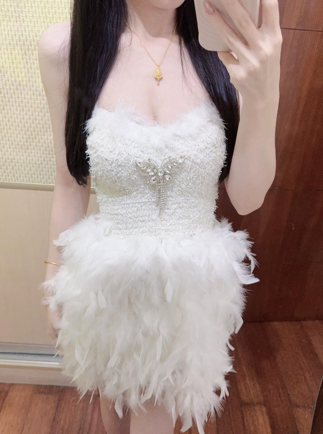 超级美的毛毛裙🪽好适合拍照的羽毛裙裙 ！ 