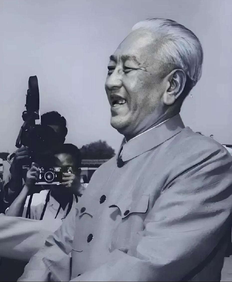 振聋发聩！直击灵魂的耿飚之问，时至今日依旧引人深思？
 
在党史长河里，有一个直