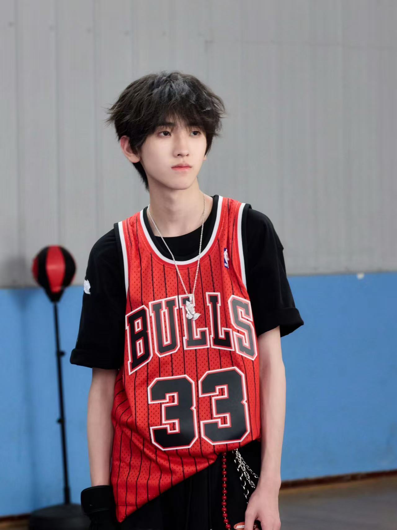 奇文 篮球新星和清冷学霸左奇函遇上杨博文，一个是冉冉升起的篮球新星，一个是沉静智