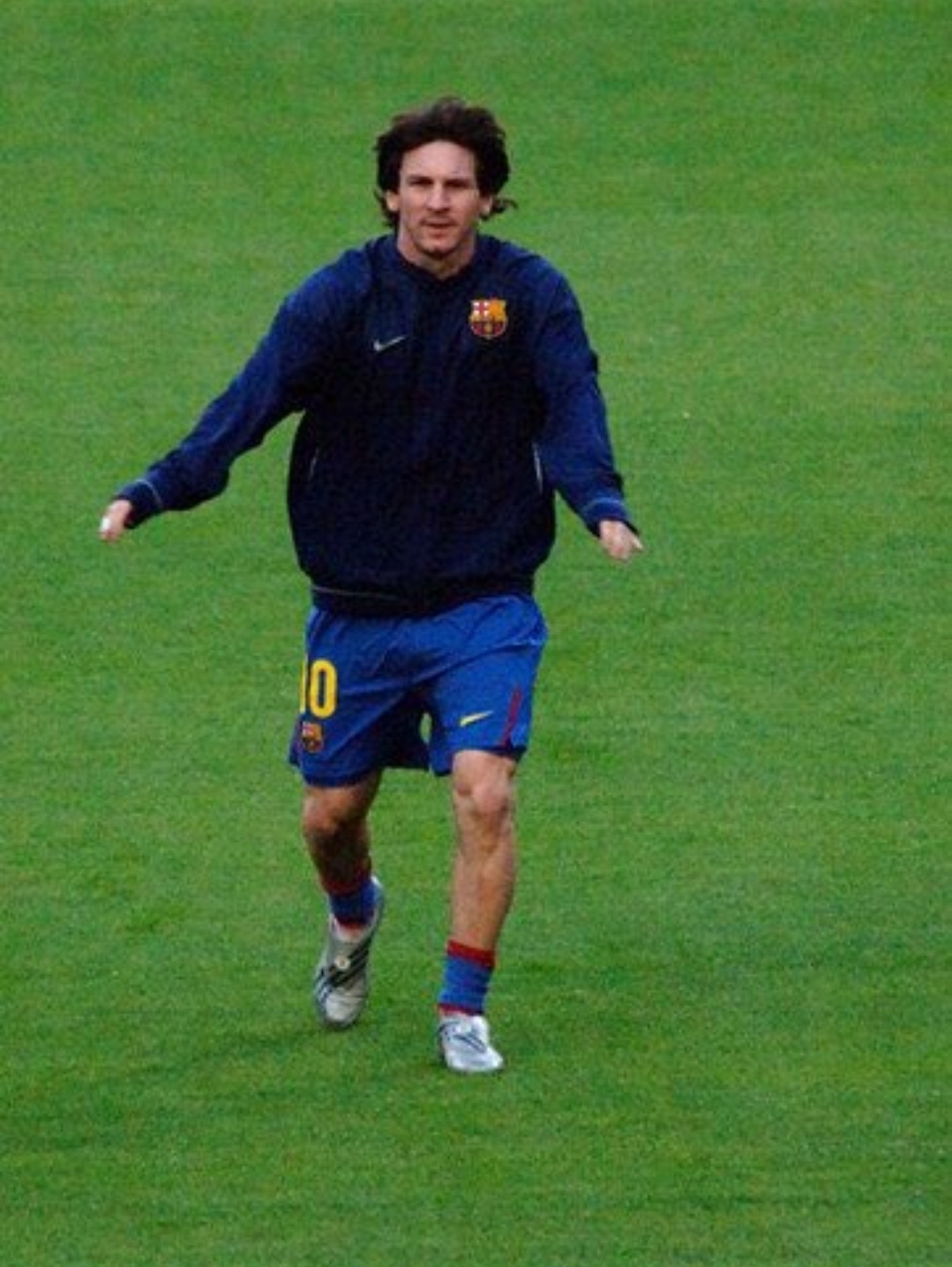 年轻的梅西。足球巴萨