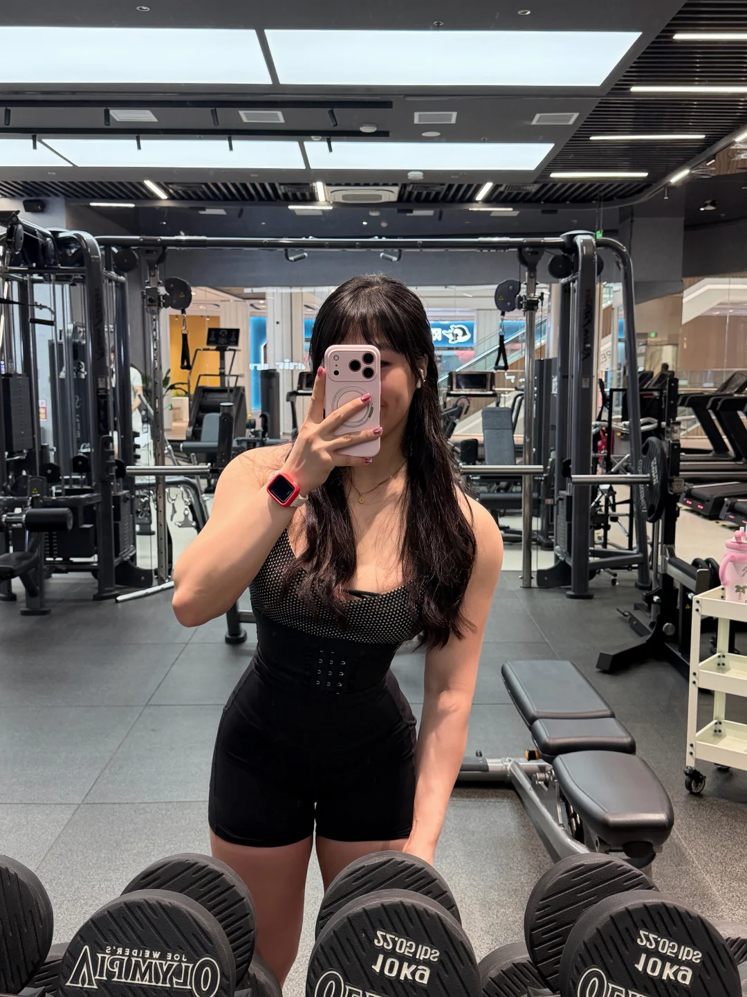 我与黑色是绝配⚫️⚪️