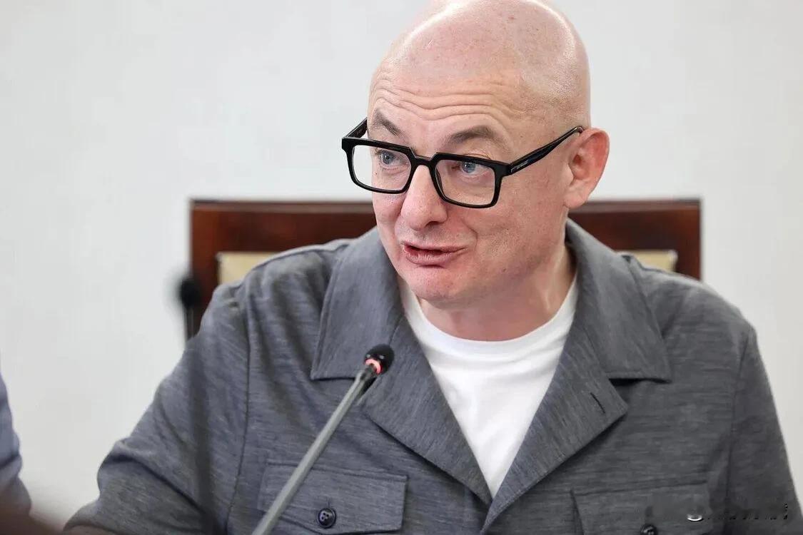 波兰副议长退回乌克兰的奖项

波兰参议院副议长米哈尔·卡明斯基表示，他将向乌克兰