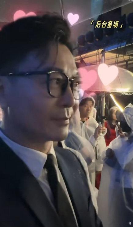 吴樾电影周幕后vlog 吴樾多支幕后vlog记录成龙电影周！从评审到颁奖从台前到