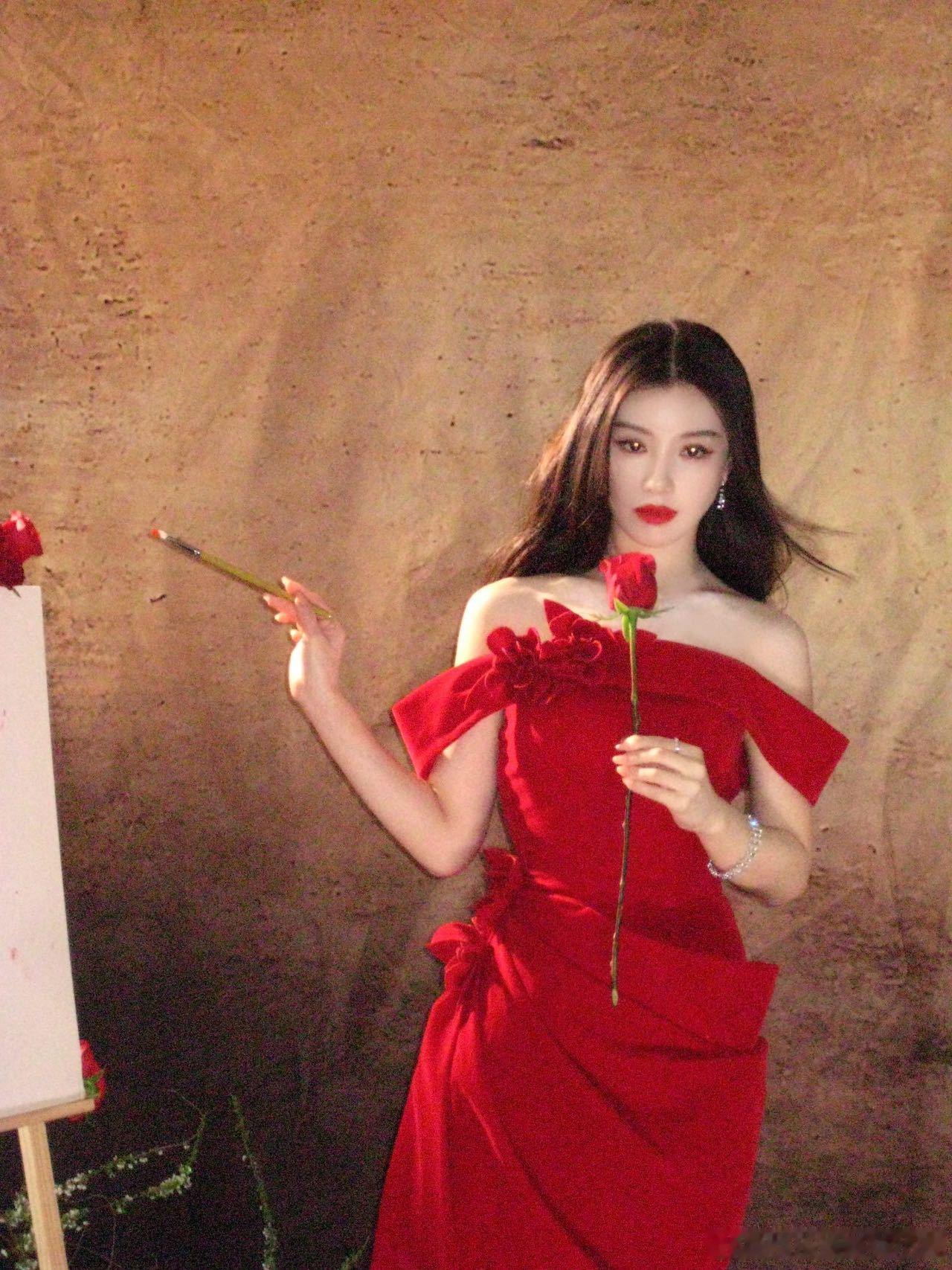 最近被王鹤润美到你是王鹤润那她是谁