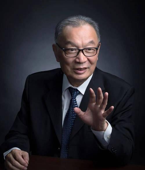 温铁军曾直言不讳，美国早已把中国的两层外衣狠狠撕掉，可直到今天，国内还有人执迷不