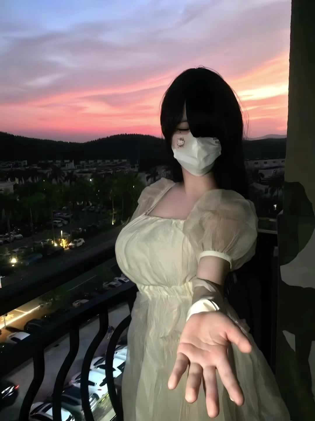 人就算在只有自己看的日记本上 也会写下谎言