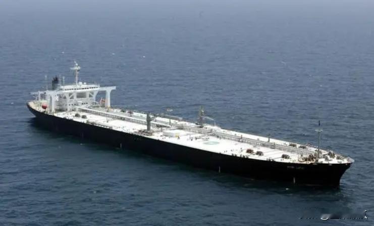 巴西给俄罗斯送钱。巴西海关称，10月进口俄罗斯石油产品79.6万吨，比去年的46