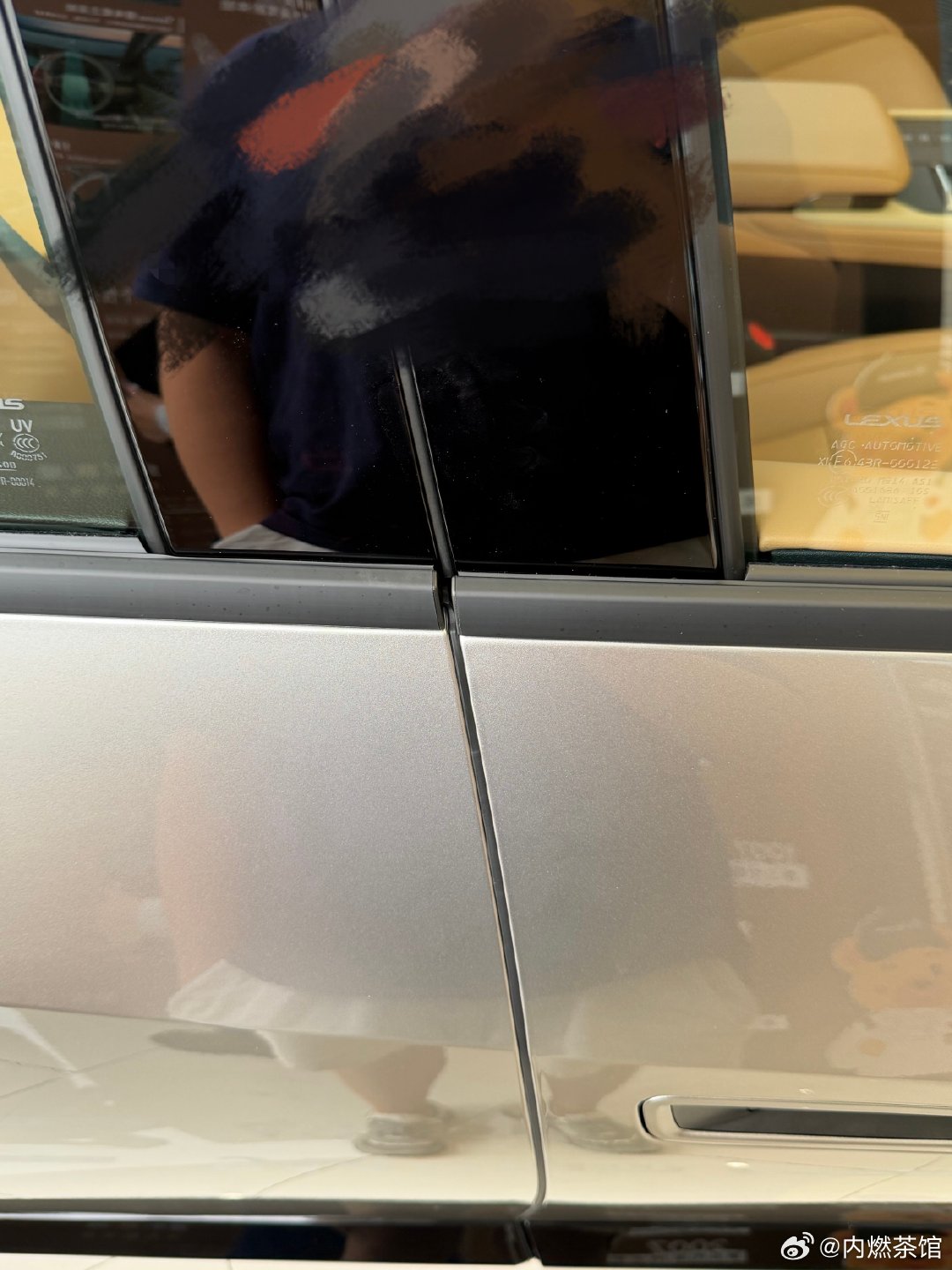 来自九州工厂的匠人精神另外这车电吸门质感很差，响应很慢，跟那些后市场改的电吸很像