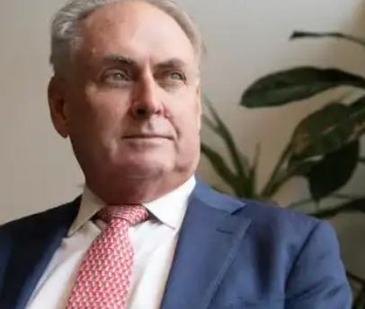 美国着急，中国出手了！
 
这一下，可是打到了关键地方。咱们国家决定，对从巴西、