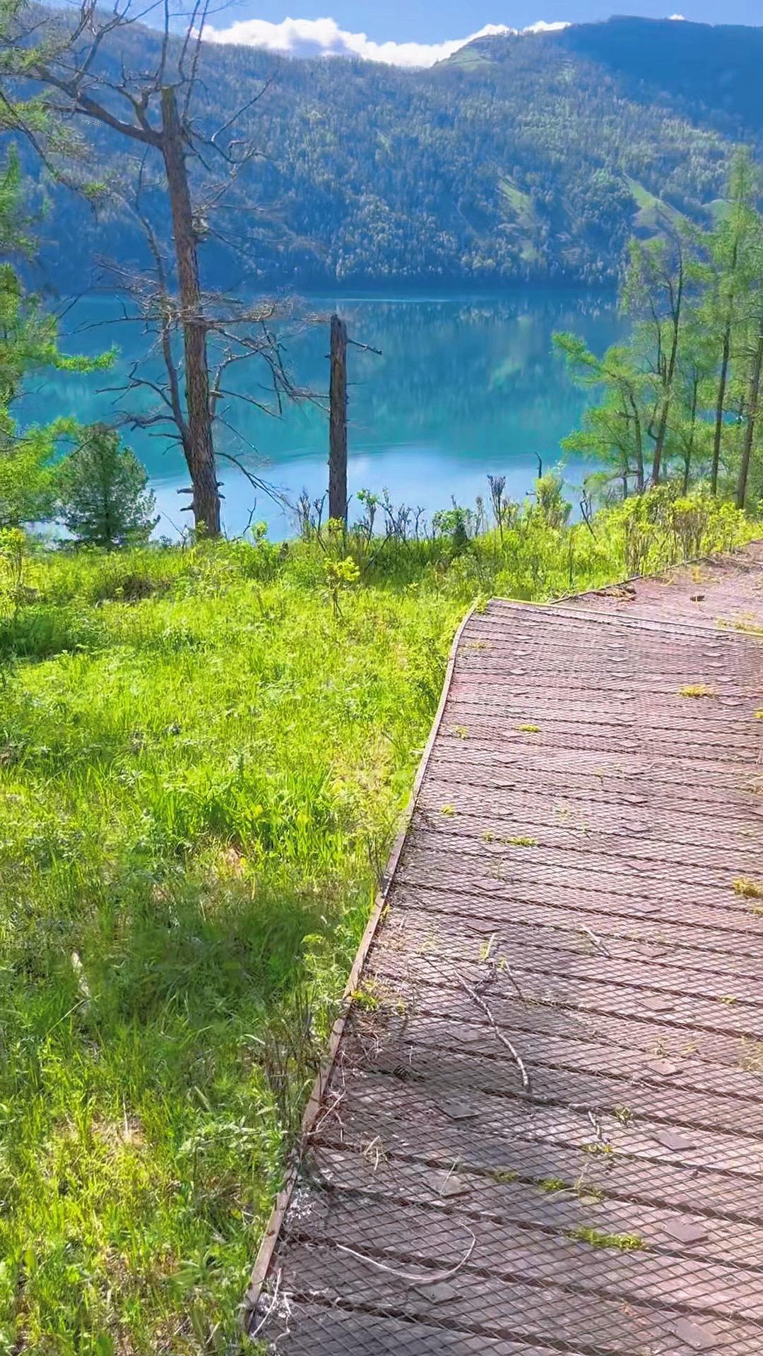 飘风不终朝，暴雨不终日  本该成为过客的角色 被你强行留下来，最终必然...