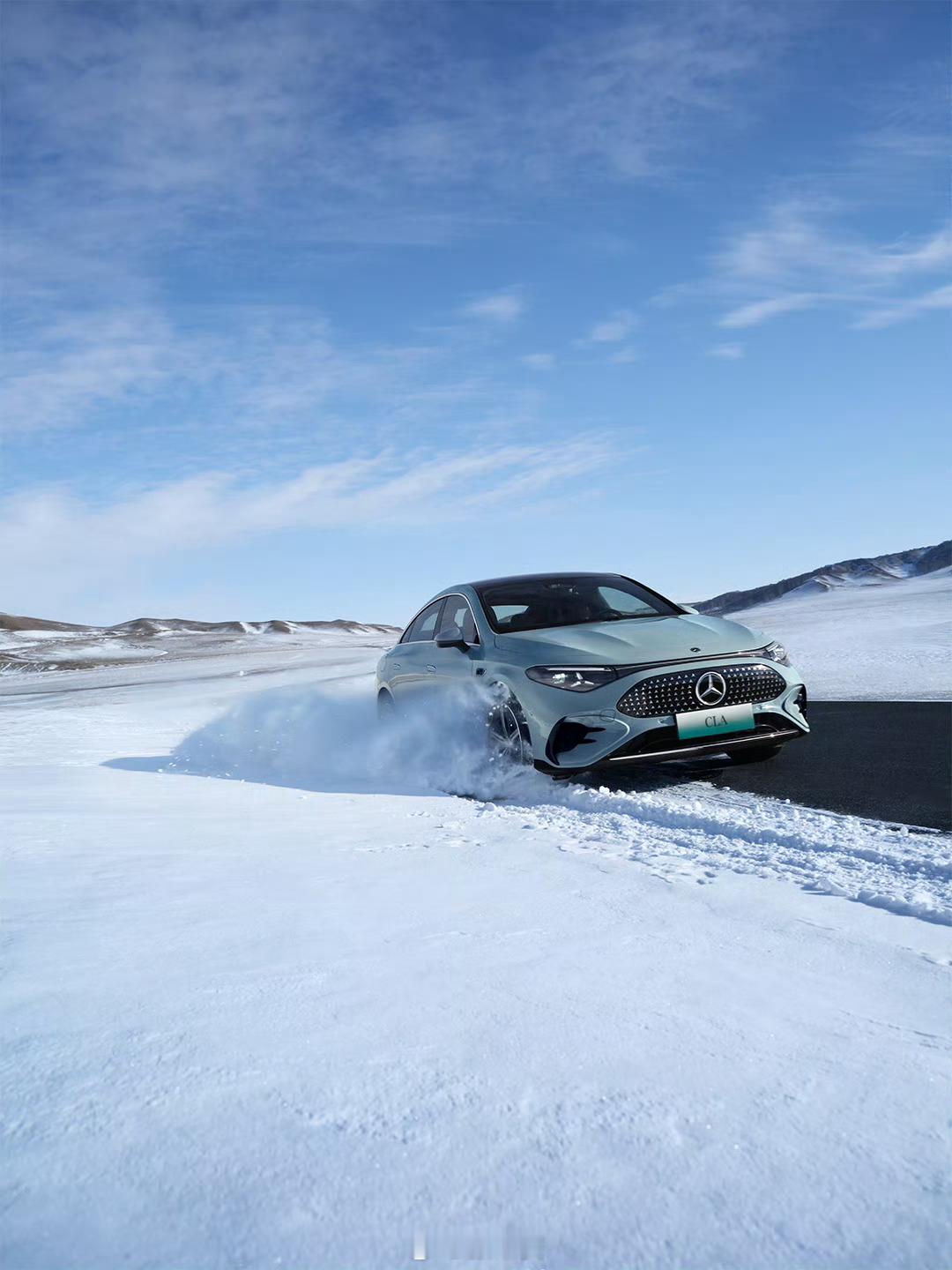 跨越140年的热爱 你说这事儿挺有意思啊，140年前本茨大叔拧螺丝的时候，估计也