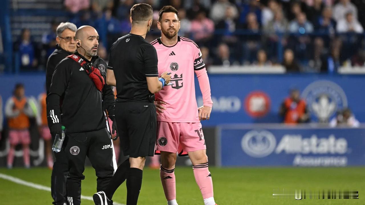 以下是目前 MLS 薪资最高的 10 名球员：

梅西🇦🇷：2040万美元
