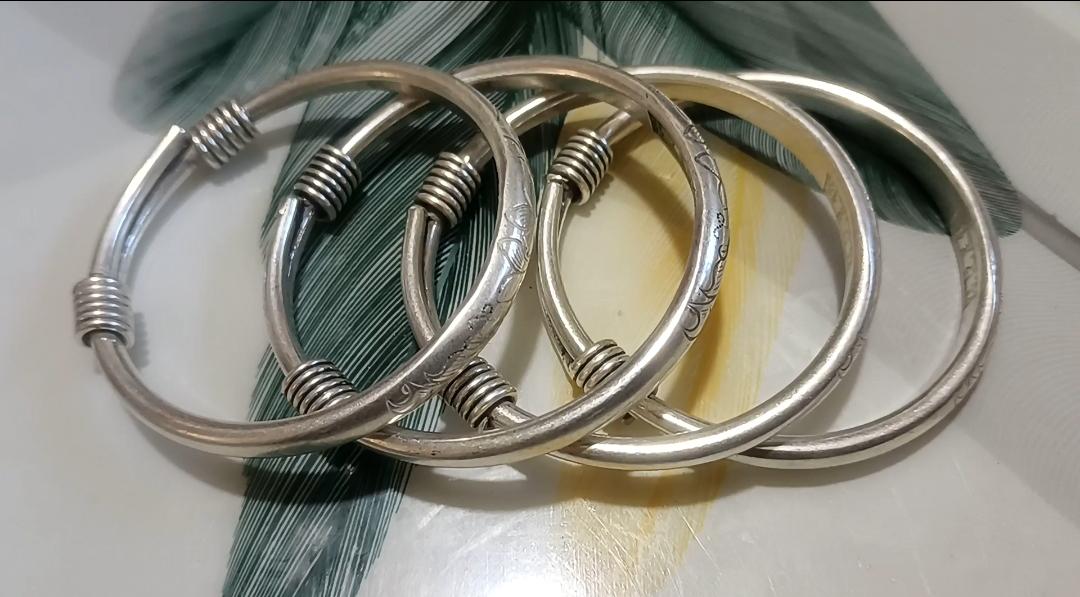 现在的人道德底线可以多么低?现在的人为了利益，没有道德底线…