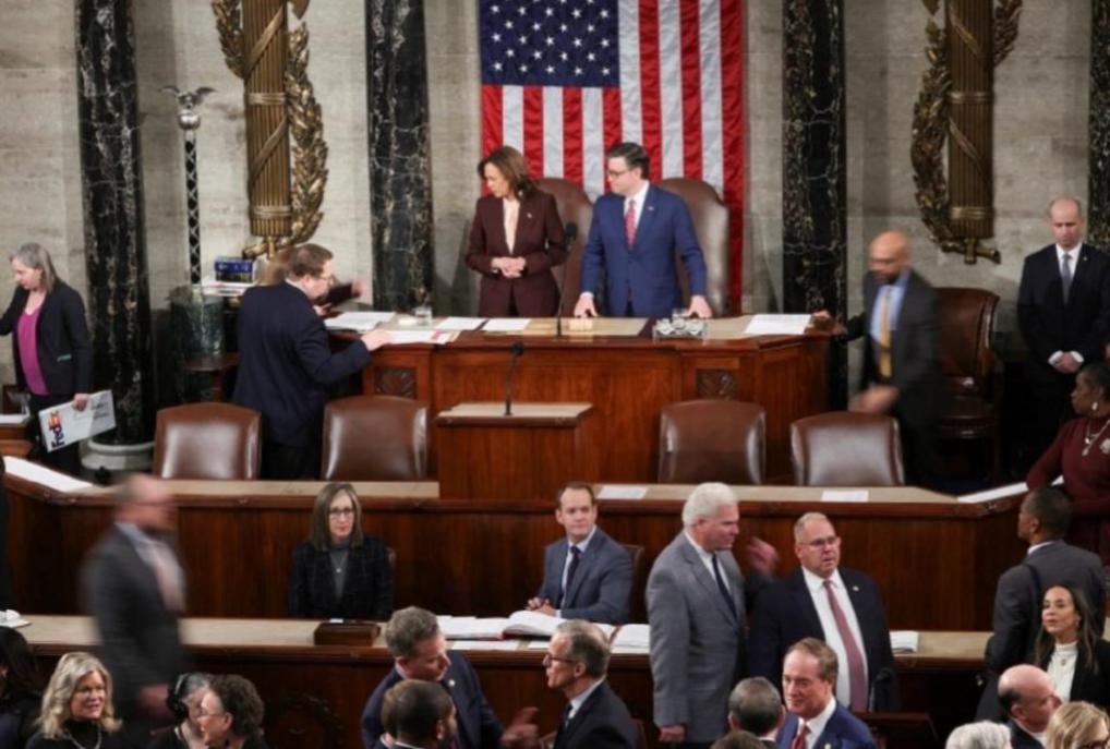 人均多交2600美元税！
特朗普高喊“关税让美国再次伟大”，背后却是被掏空的美国