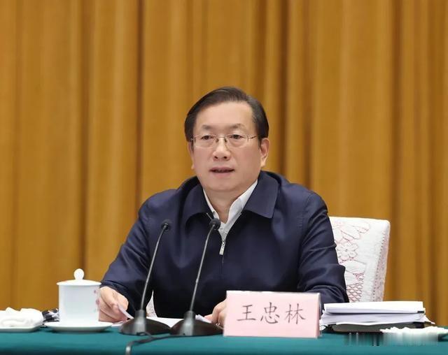 卸下省委一把手职务两个月后，进京上任的王忠林有了新消息

7月30日，湖北省第十