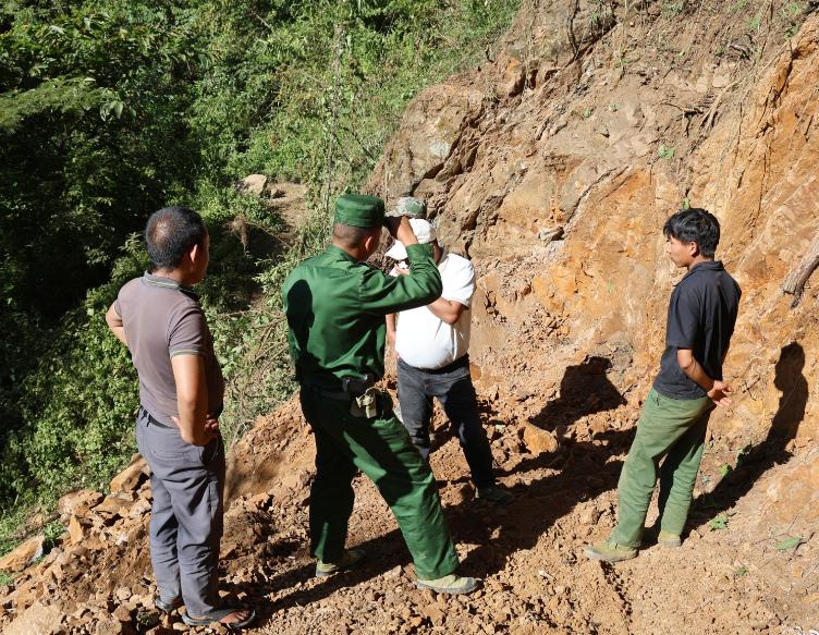 缅北果敢地区尽是这些大山，寸步难行！其实果敢地区有很多地方，不适合人类居住，大山