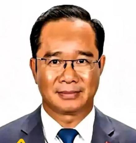 一位越南教授说出了一句公道话！这位教授直言之所以如今亚洲能不受到西方国家的打压，