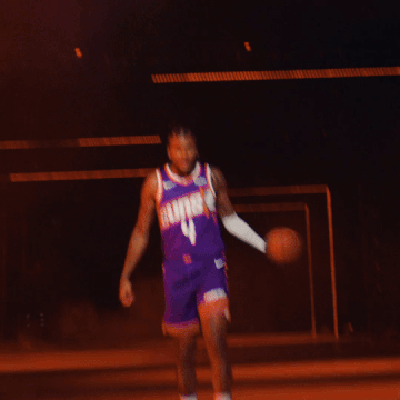 杰伦格林第三节连续命中两记三分！目前已经拿到 11 分 4 篮板 1 助攻 1 