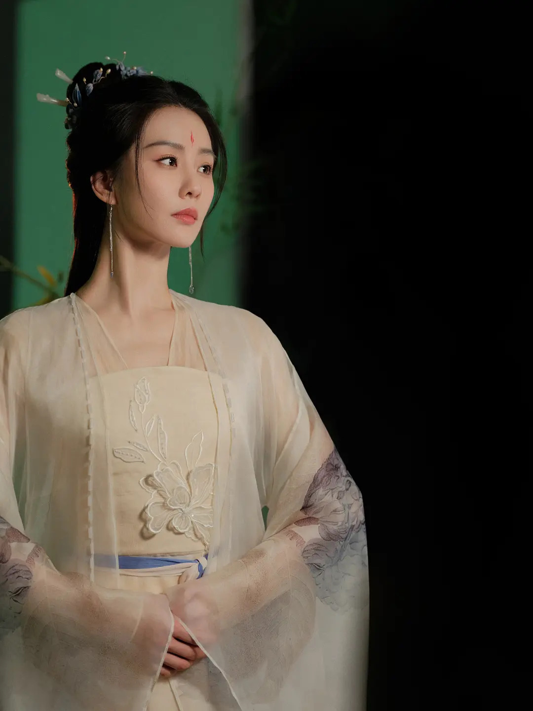 爱奇艺5月推荐 《淮水竹亭》刘诗诗古装永远的神，张云龙演技在线，CP感溢出屏幕！
