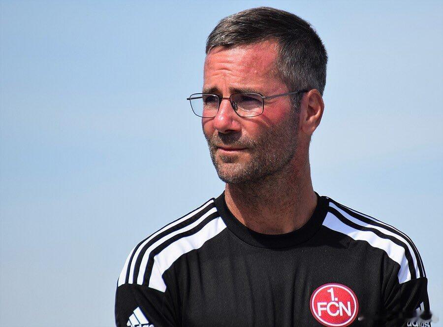 🚨拜仁慕尼黑足球俱樂部計畫進一步加強年輕球員的培養。為了更好地促進青訓發展，俱