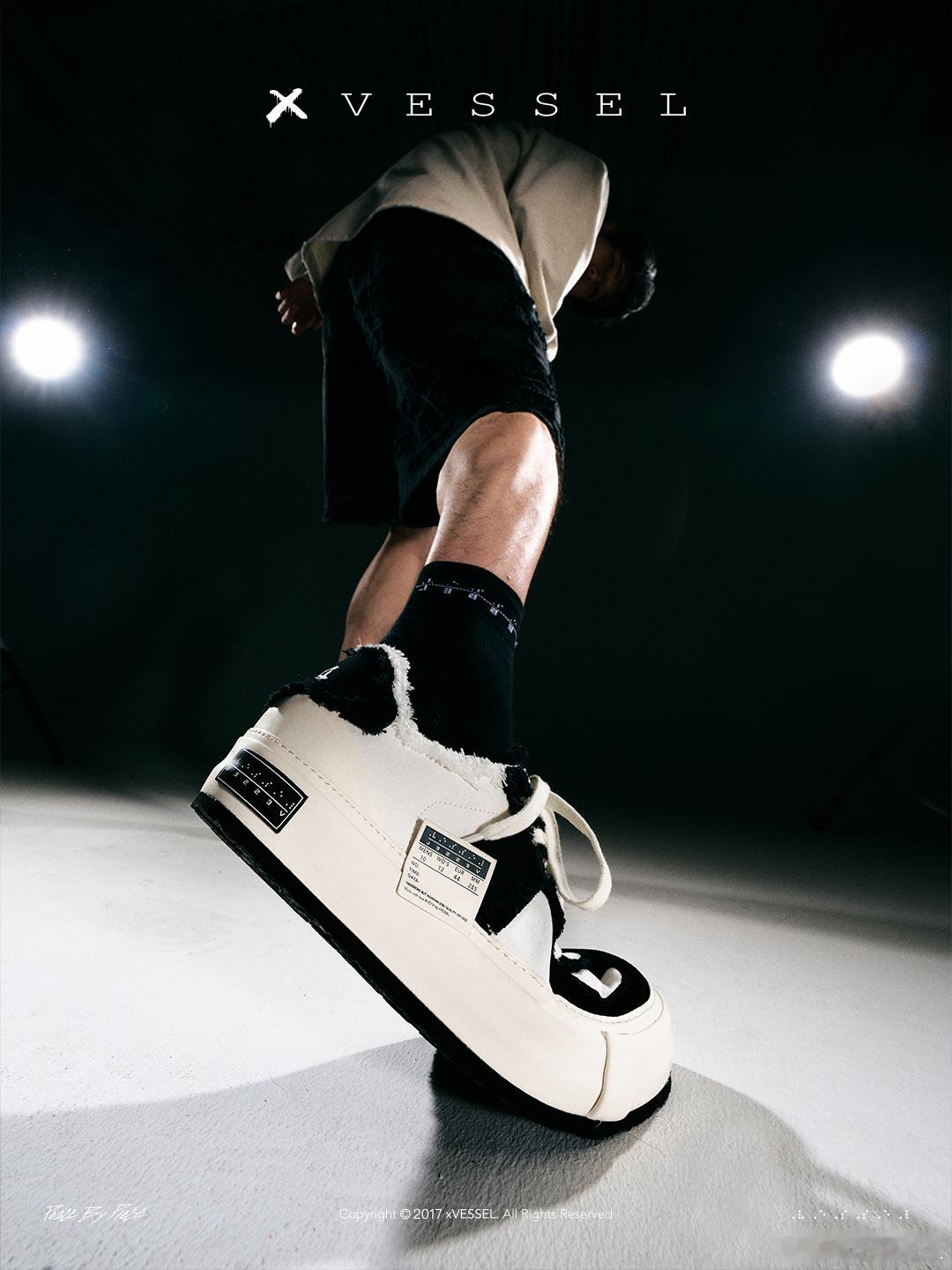 不只复古，德训的美在于演进🔛当经典走入当下，是重复过去，还是重塑未来？德训鞋，