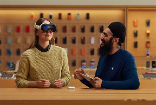 苹果Vision Pro今天开启预购，起售价29999元，官网支持24期免息分期