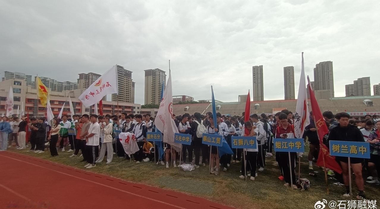 【2025年石狮市中小学生田径联赛落幕】10月31日下午，经过五天激烈的角逐，由