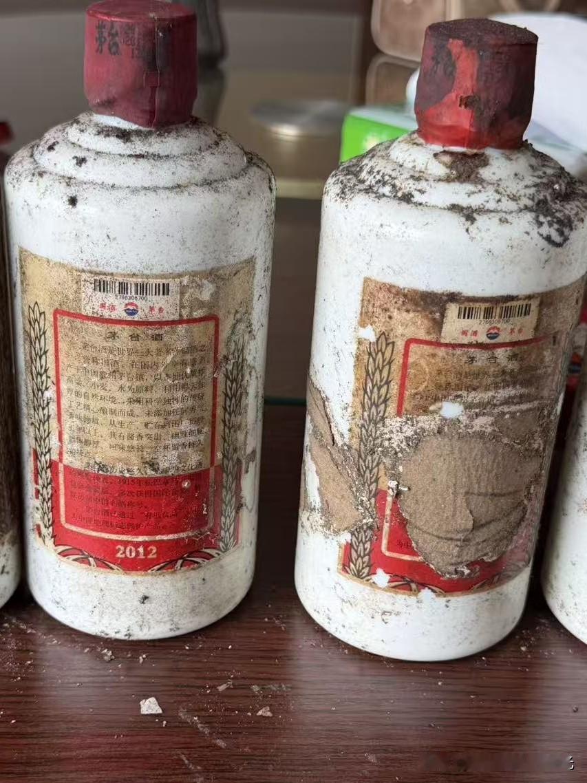  好好一瓶老酒，被存得满身伤痕