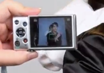 把这张抓拍发出来啊