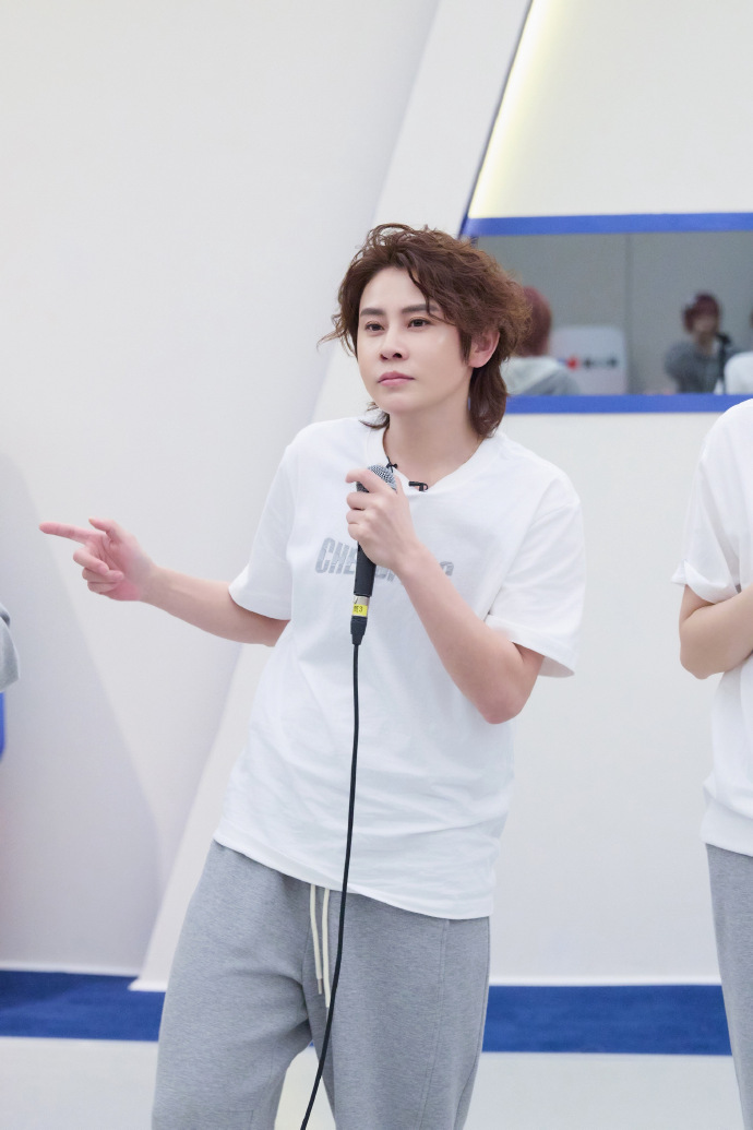 王濛手绘表情包 这就是濛主的手绘心事嘛，好可爱，我已经忍不住星星眼了，感觉是”开