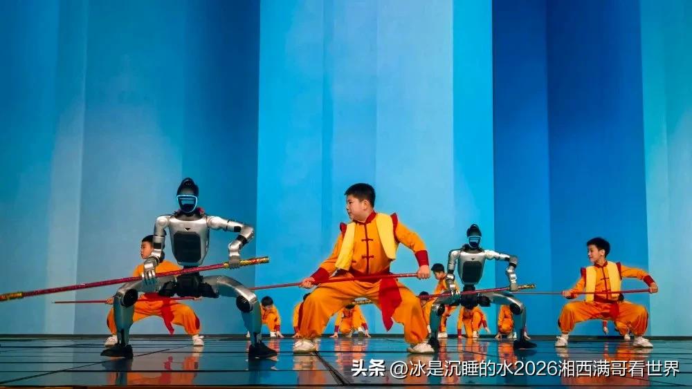 2026年春晚机器人武术表演这节目就是在告诫各国特别是西方资本主义国家不要逼中国