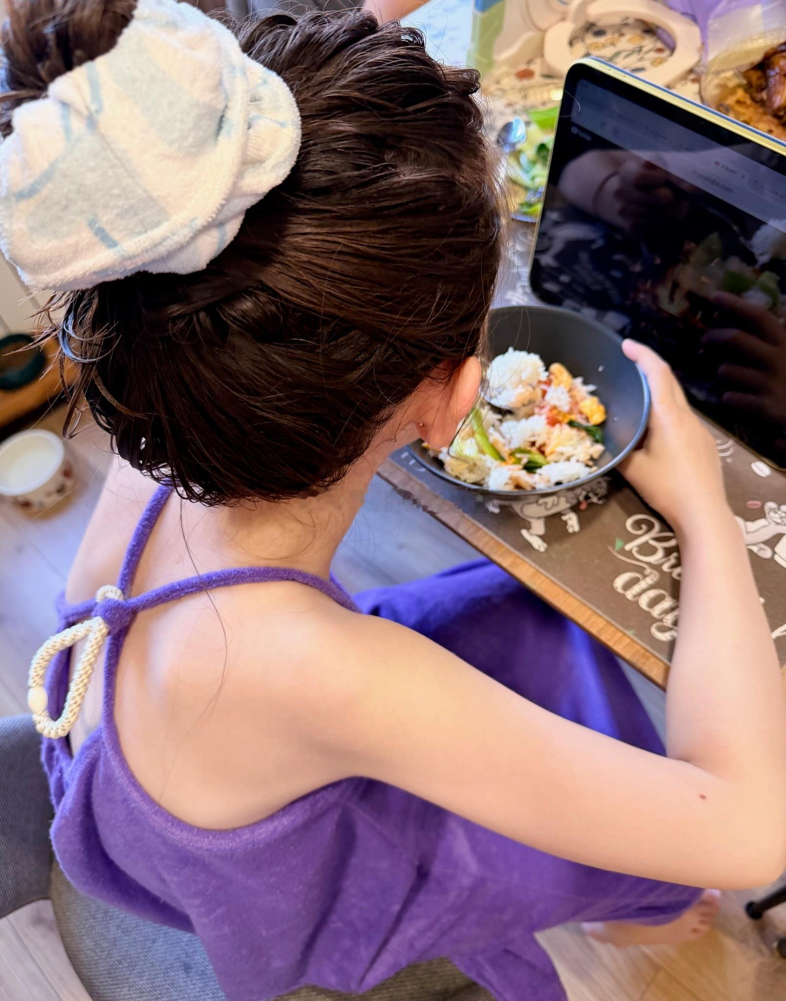 小小礼物揪揪揪 夏日必备这个真心无敌好用特别是长发的盆友们这个超级吸水的发圈洗完