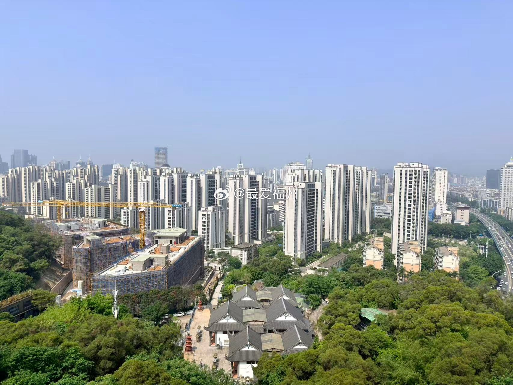 建在金鸡山的福州市第一总医院老年专科院区 另，金鸡山周边城市界面颜值持续提升 还