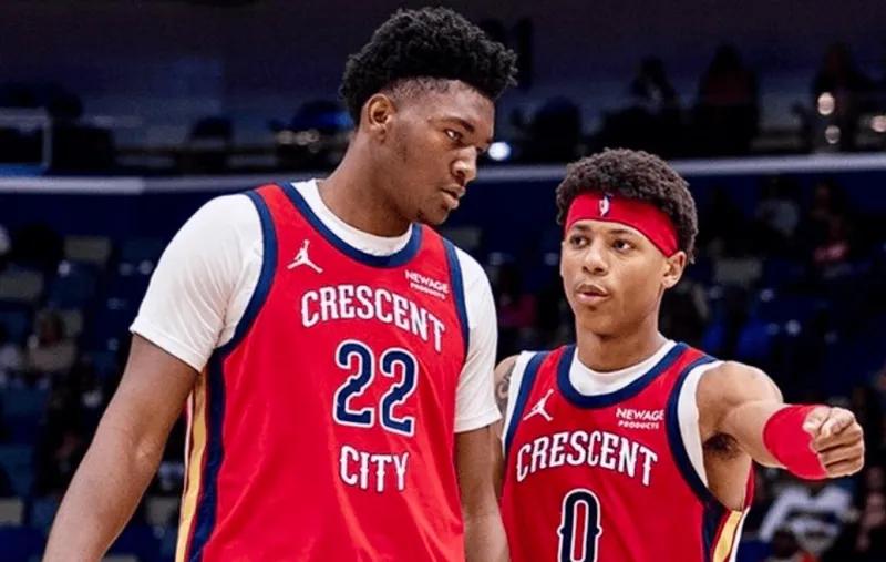 费尔斯奎因同场分别30+得分两双，1957年至今首对新秀队友
04月14日讯，在