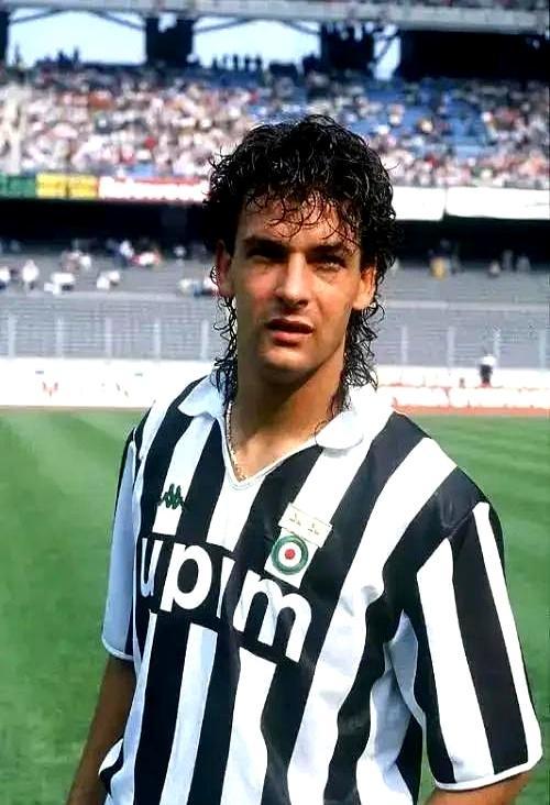 别跟我提什么梦之队，90年代这11个老炮儿凑一桌，现在的豪门连上桌的资格都没有。