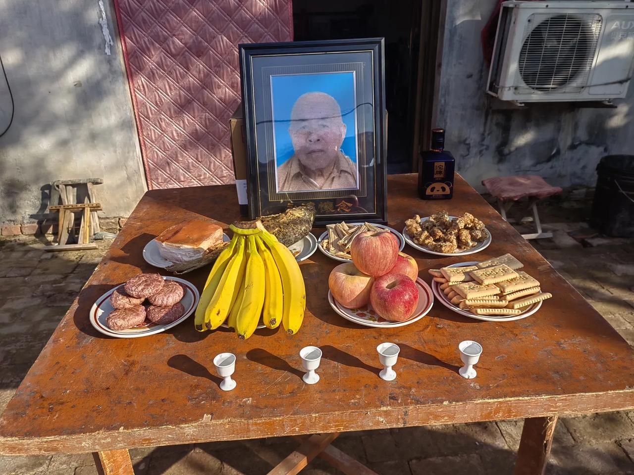 中国是礼仪之邦，我们老家以前归山东管，老话说是圣人走过的地方，所以民俗文化底蕴深
