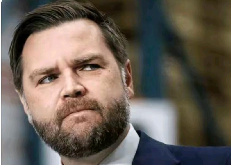 就在特朗普绑架马杜罗一事被国际社会吵的不可开交之际，美国副总统JD.万斯昨晚语出