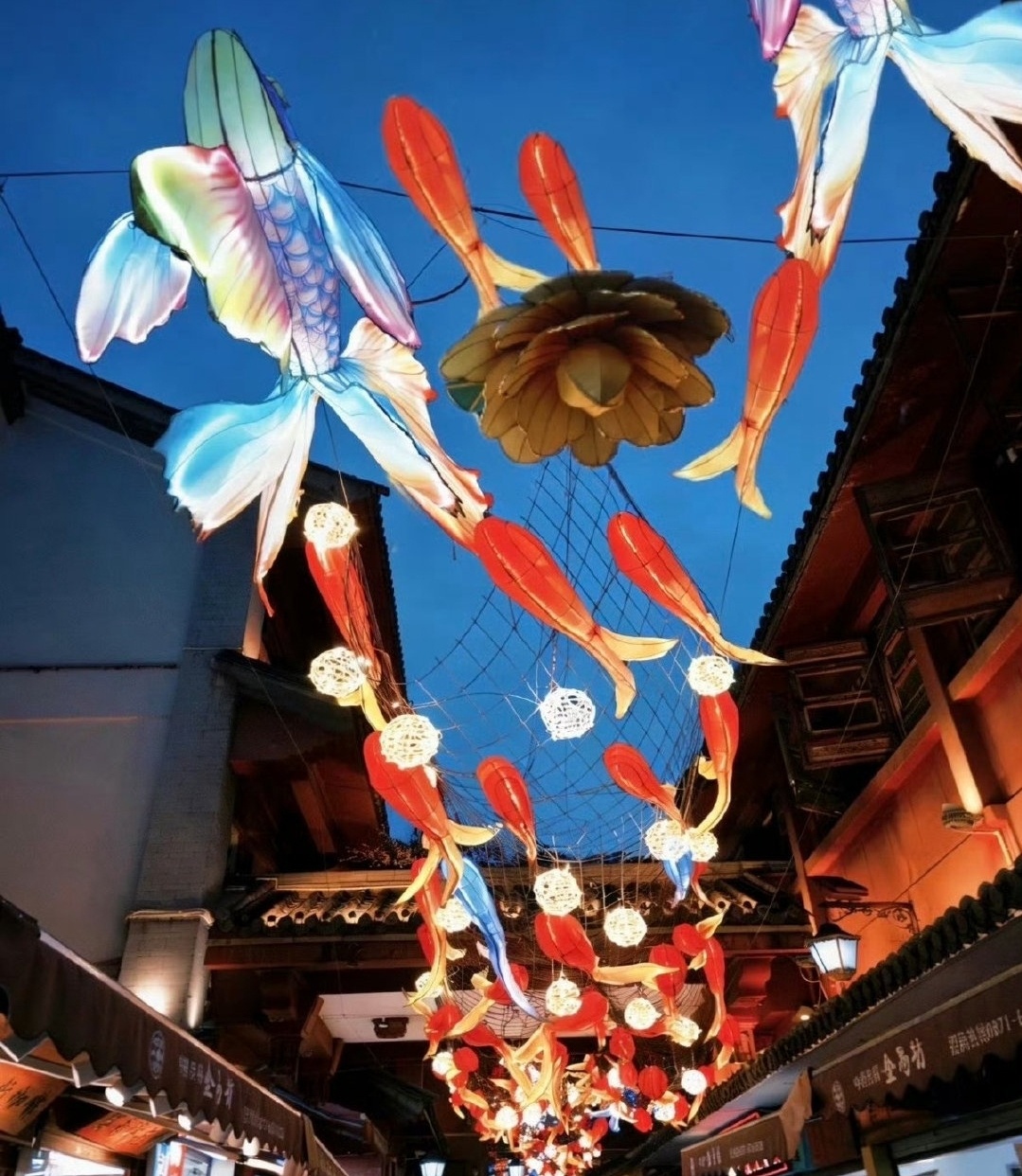  来昆明赶花集感受地道的打跳风情 春城花集赴约，打跳解锁云南年味 