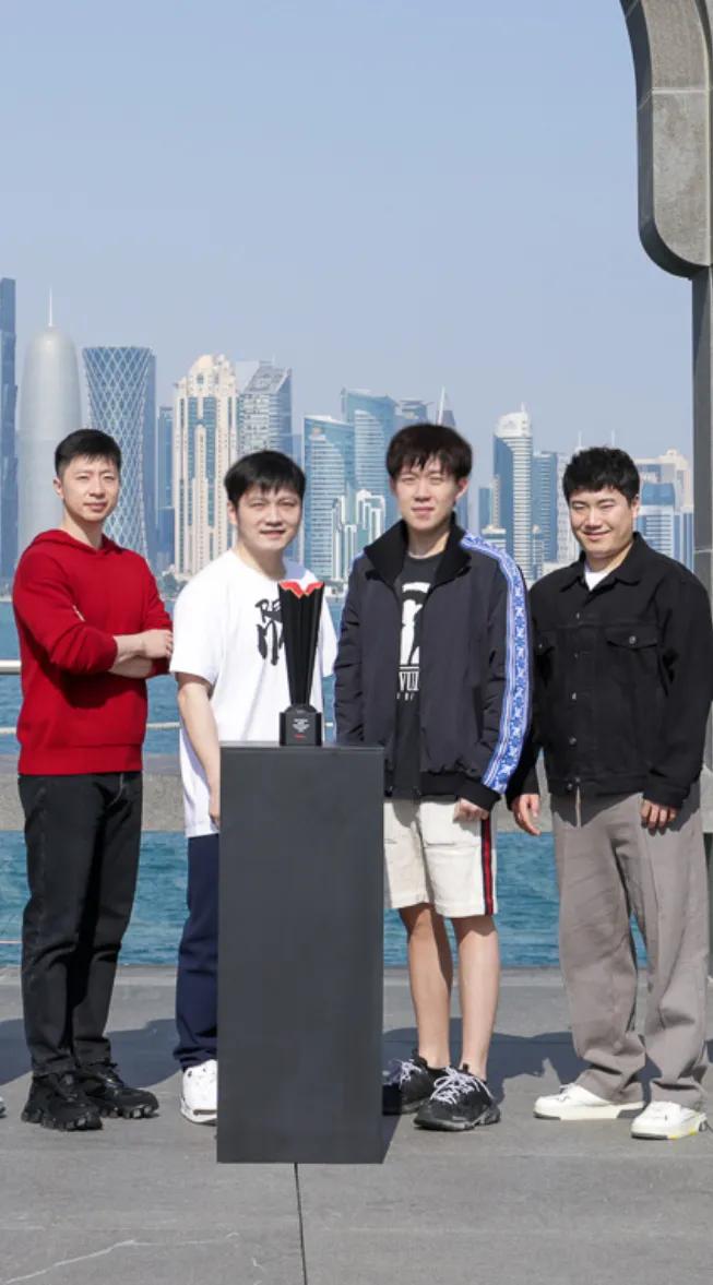 男子总决赛前瞻：男单16强大合影！
#WTT多哈总决赛2023# 将于明天正式开
