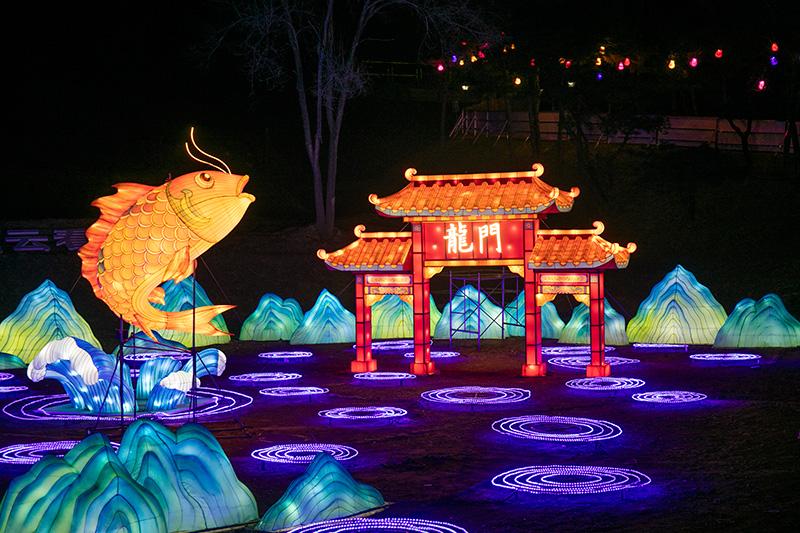 当城堡邂逅赛博光影 2026北京密云灯会璀璨启幕