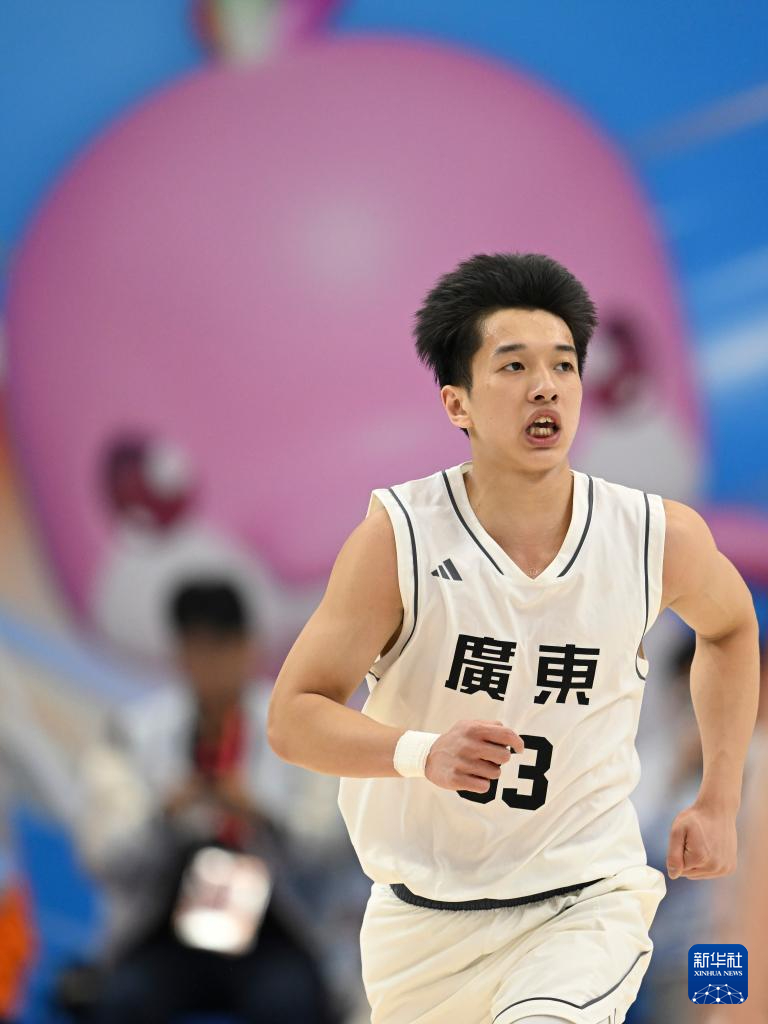     杨溢在金牌赛下半场的录像，值得大家反复研究。 