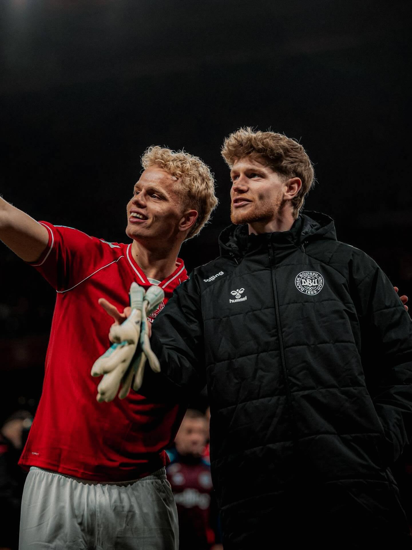 【永达尔🇩🇰】 “非常荣幸...🇩🇰❤️（首次入选丹麦国家队）.” 