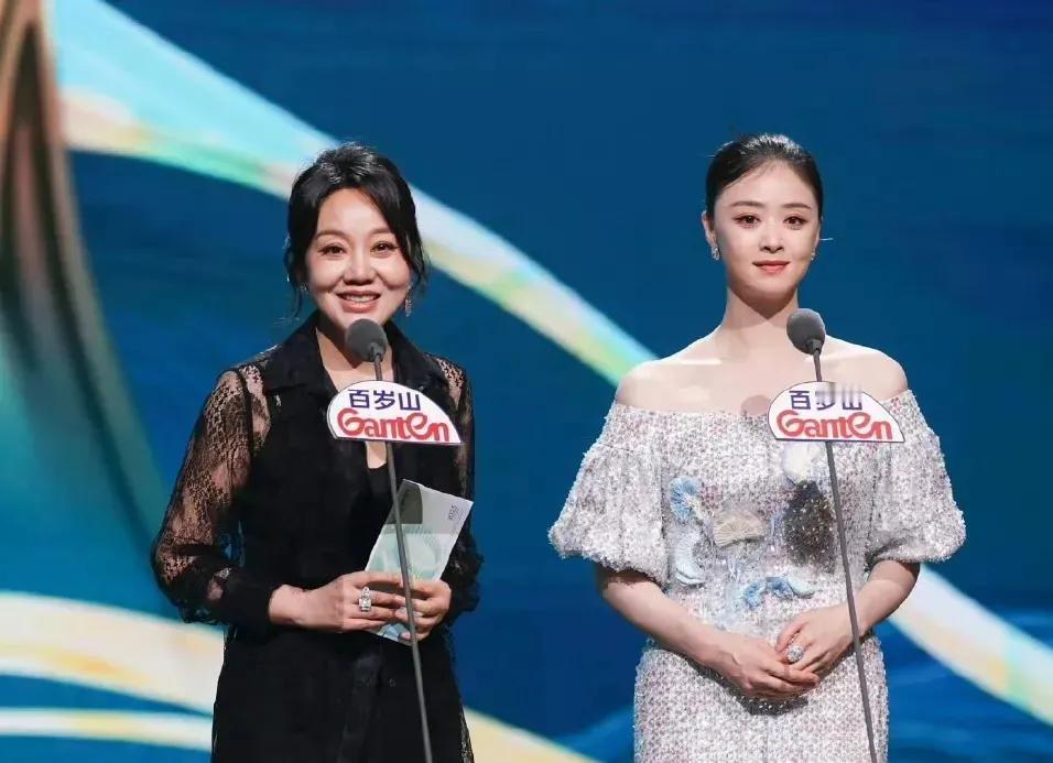 白玉兰奖的获奖名单已经出来了。最佳女配终于花落蒋欣了。蒋欣得的这个最佳女配可以说