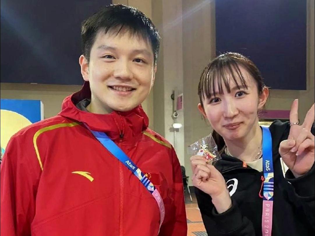 【日本女乒领军人物早田】女乒国手早田希娜是个大长腿的美女，早田希娜和樊振东换pi