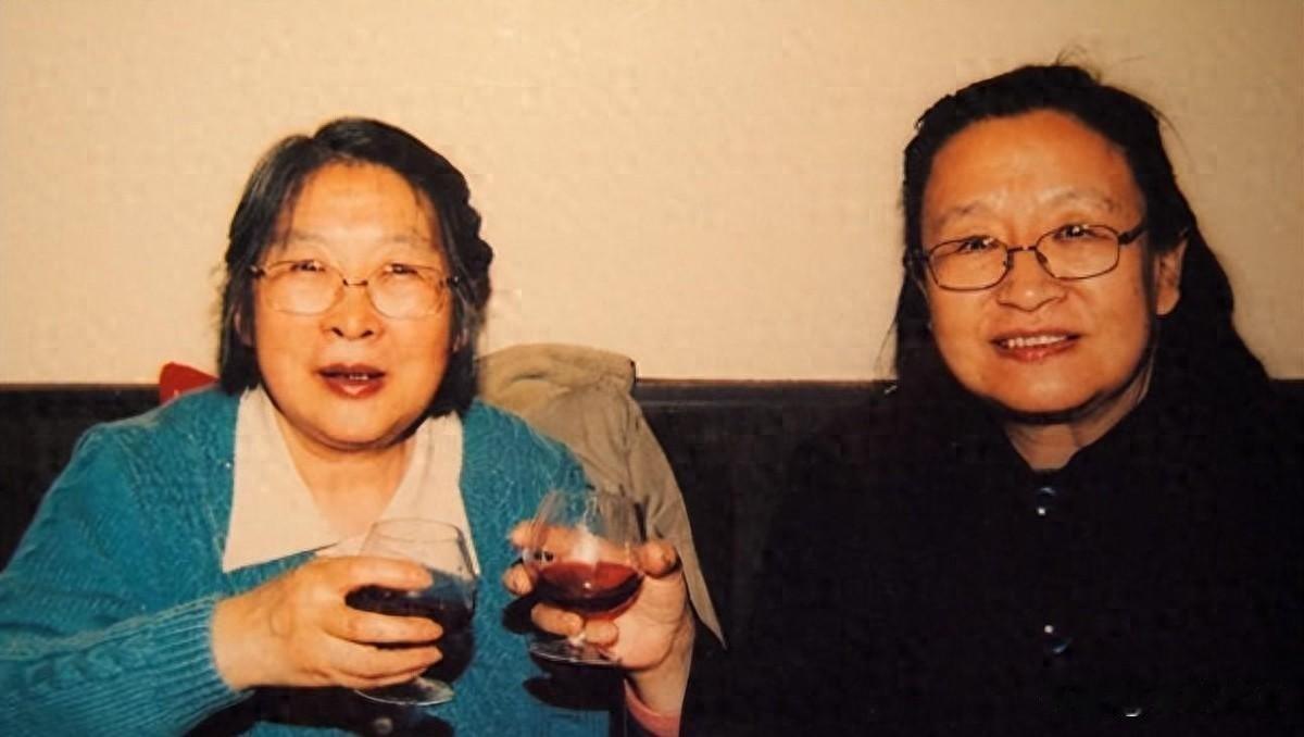 李讷晚年回忆，毛泽东提及四位知己，为何不是战友，名单藏着秘密
李讷晚年回忆，她父