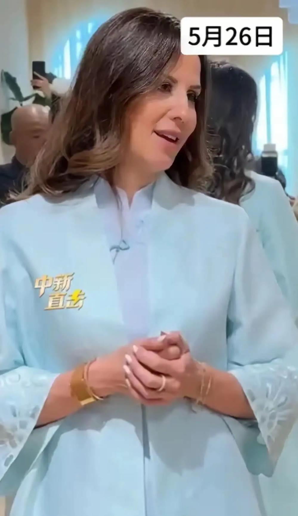 谁能想到，塞尔维亚第一夫人塔玛拉在北京的一场“试衣间秀”，竟然让全网坐不住了，大