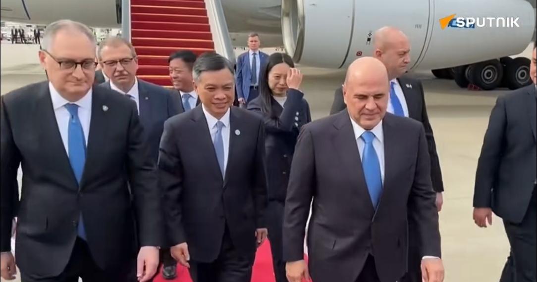 俄总理抵达杭州带着四个任务
       据报道，11月3日中午，俄罗斯总理米舒