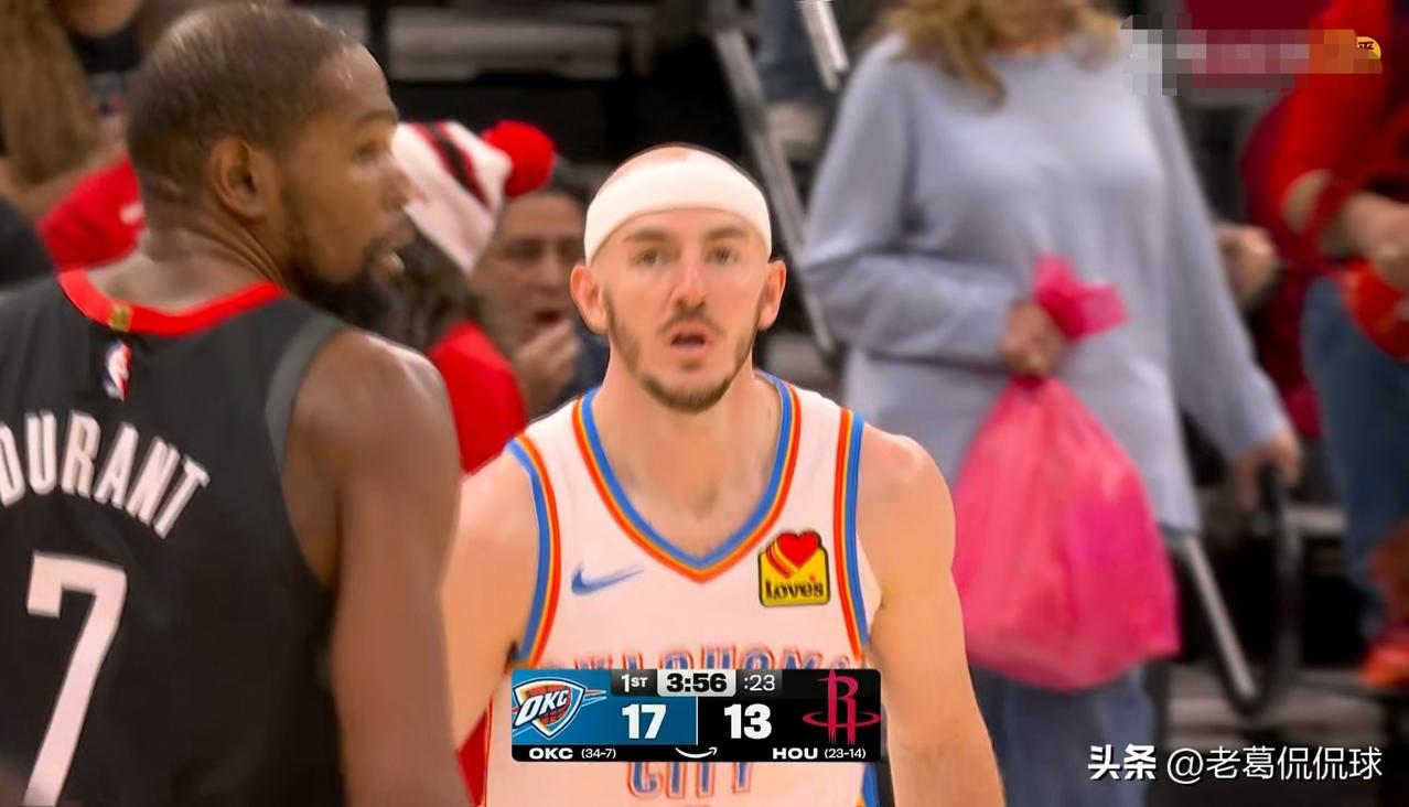 雷霆大将卡鲁索真是不可或缺！在今天雷霆客场以111：91大胜火箭的比赛中，虽然卡